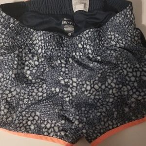 Short NIke Dri Fit running shorts